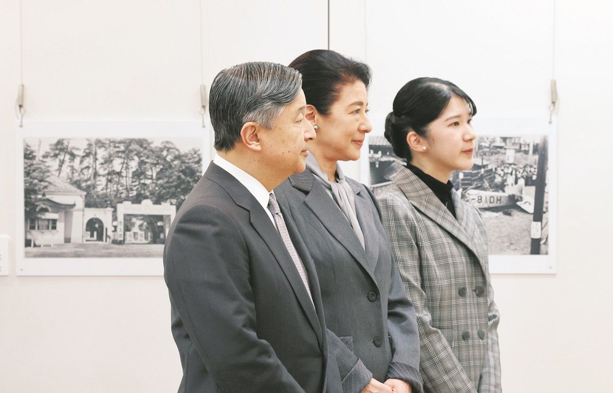 天皇ご一家が「戦時下の東京」を見学 日中戦争開始から終戦までの写真