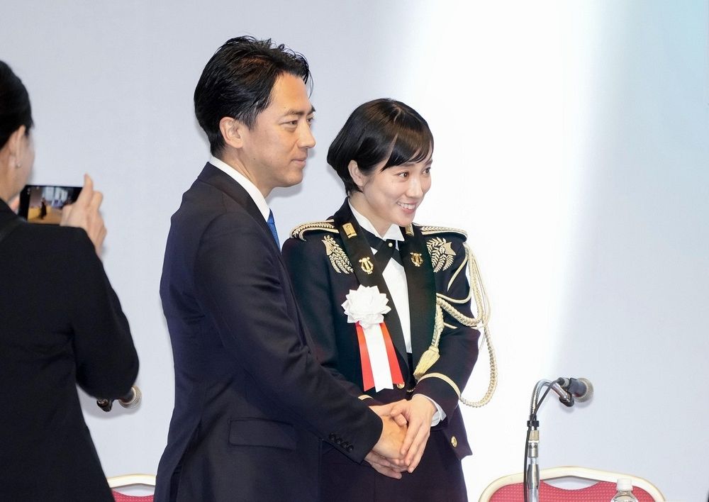 国歌の歌唱「別の判断あり得た」 小泉防衛相、自身に報告あれば：東京