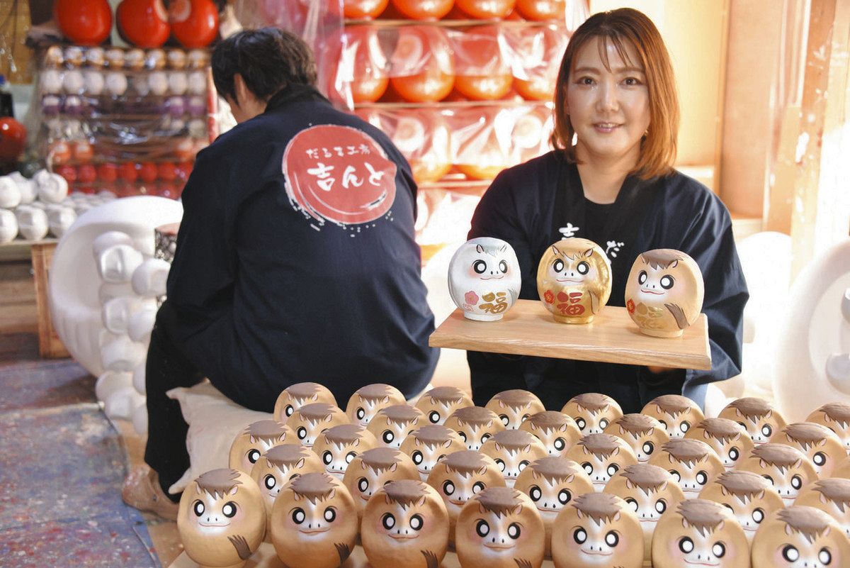 幸運駆け込む「午」年に 太田で干支のだるま作りピーク：東京新聞デジタル