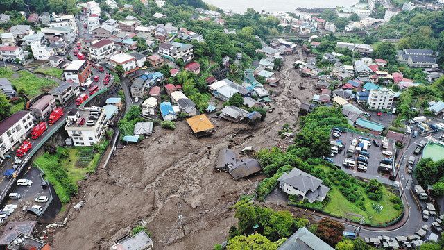 どこにいるの 募る不安 不明の母探し避難所や安置所へ 熱海土石流 東京新聞 Tokyo Web