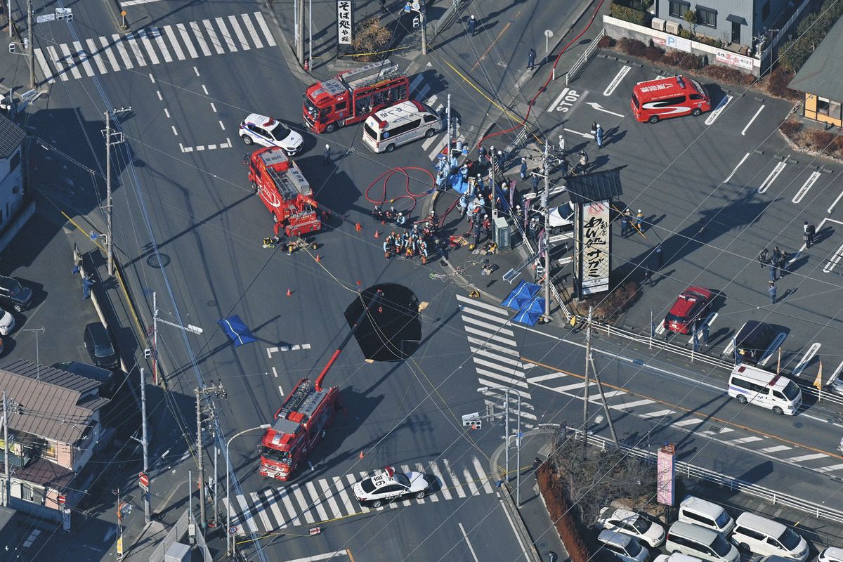 埼玉県八潮市 道路陥没 運転手