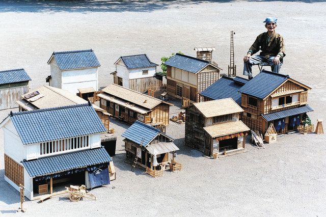 行ってみたら＞江戸の暮らし 模型で再現 浅草橋・吉徳で「三浦宏」展