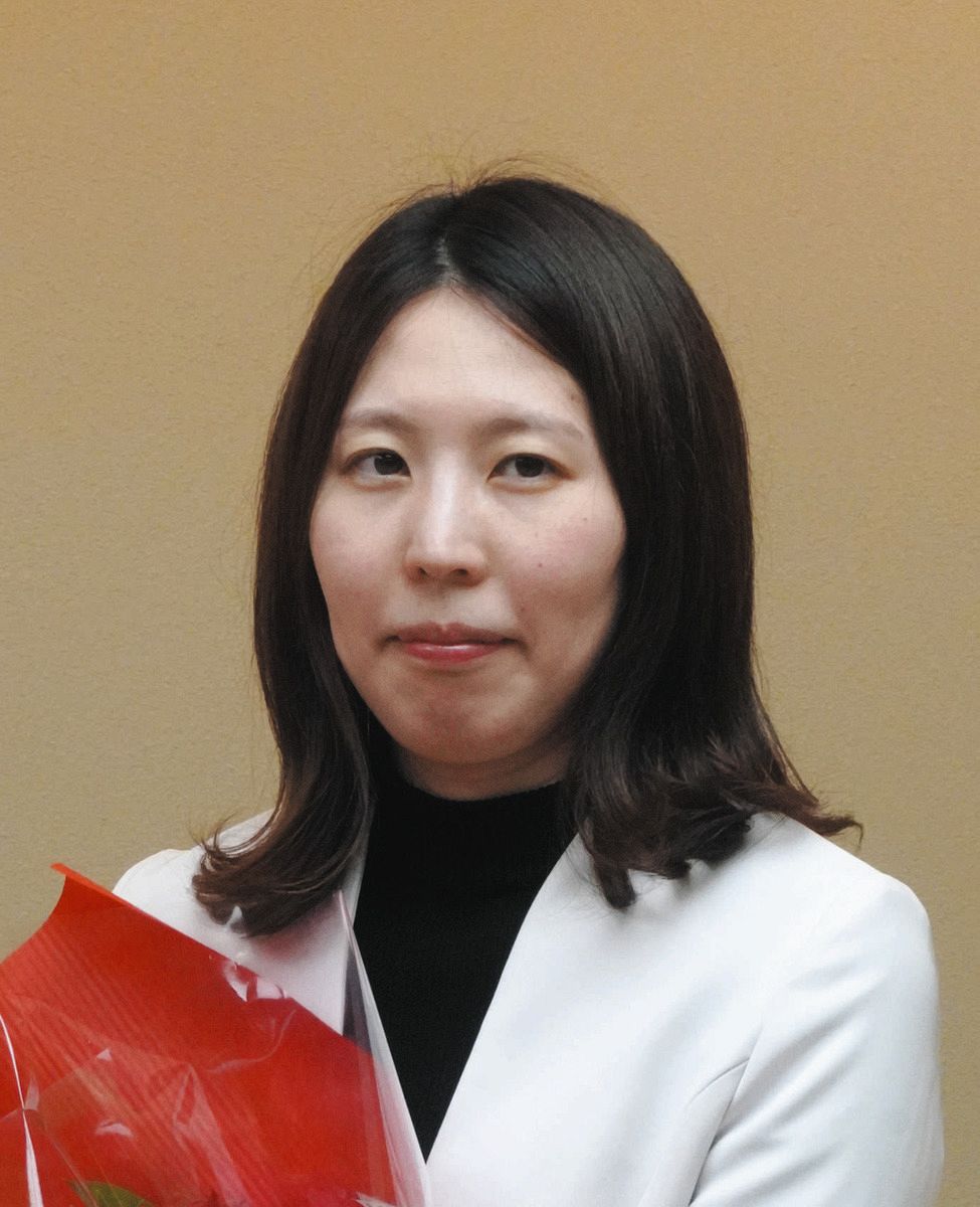 今井絢 勝ち方がきれい」 6連覇中の福間香奈・女流王位への挑戦者決定戦、中井広恵女流六段が絶賛した勝者は？：東京新聞デジタル