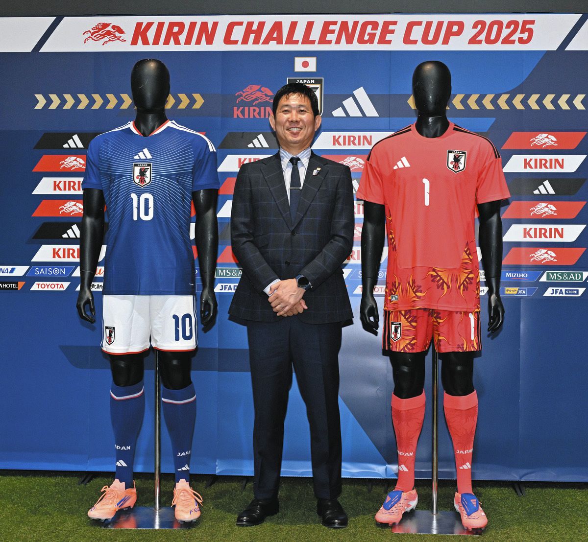 サッカー日本代表、GK小久保玲央など3人初選出 天皇杯と重なり国内組に