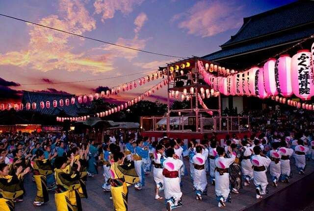 2026年 【8月に行く！】大迫力の「水掛け祭」と伝統的な盆踊りで涼を