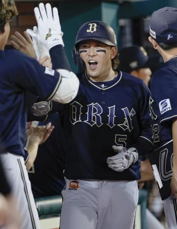 楽6―8オ（23日） 川瀬がプロ初勝利：東京新聞デジタル