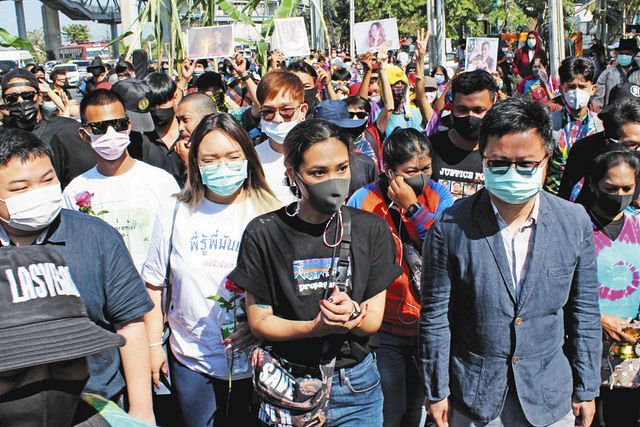 伝統衣装着た 集会で飲食提供 なんでも不敬罪 若者反発 タイ王室批判が先鋭化 東京新聞 Tokyo Web