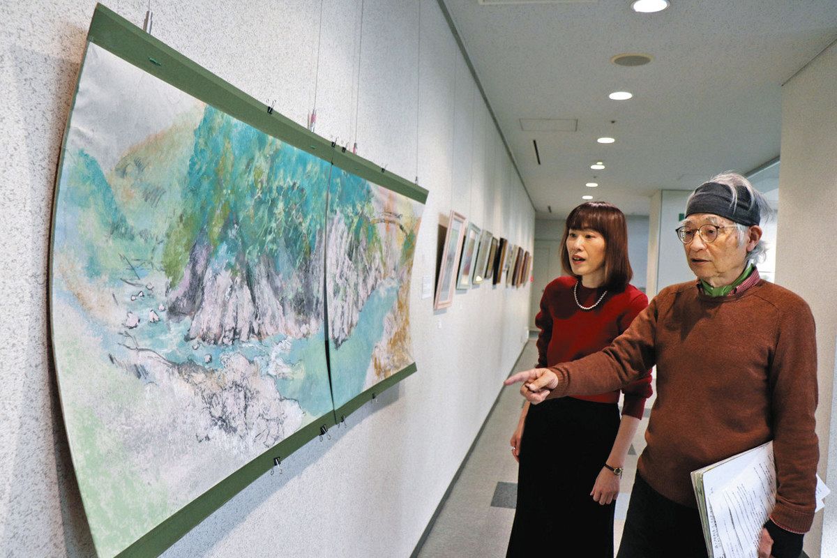 都内の川など「水」テーマ 文京区で日本画家らがスケッチ展：東京新聞 
