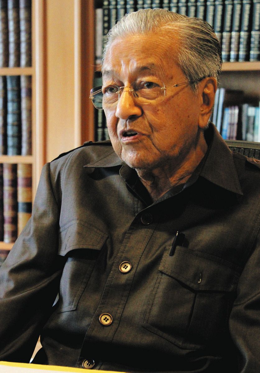 憲法9条を「守って」 マレーシア・マハティール元首相が語る今後の世界 