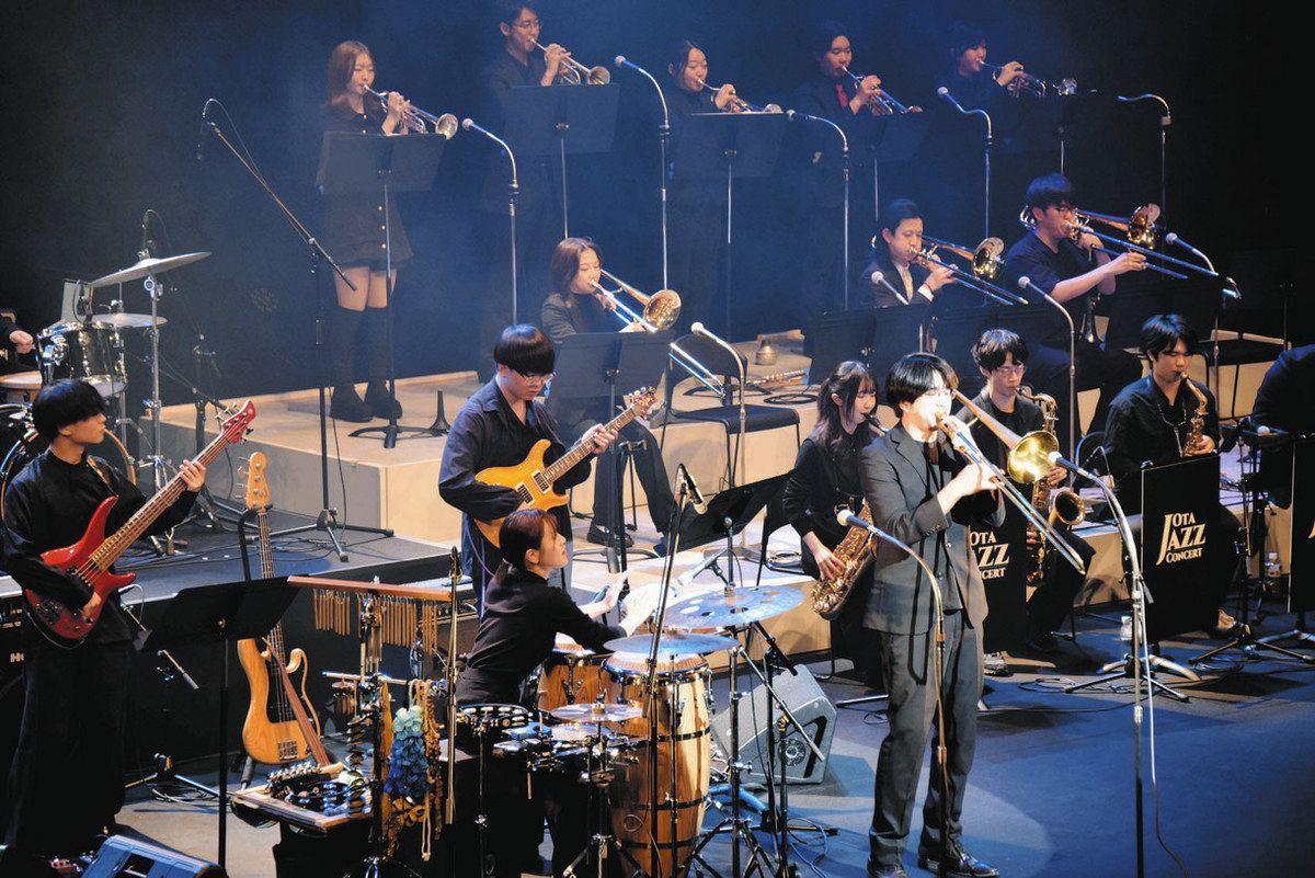 9大学ビッグバンド競演 太田で師走恒例のジャズコンサート：東京新聞