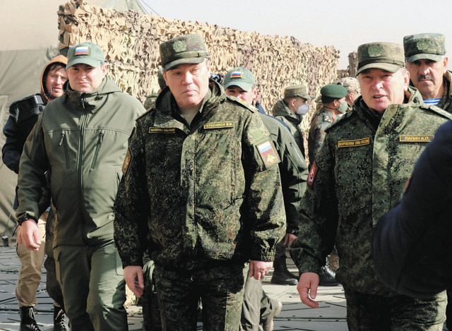 ウクライナ侵攻の総司令官に異例の軍制服組トップを任命 ゲラシモフ参謀総長が直接指揮 「背水の陣」か :東京新聞デジタル