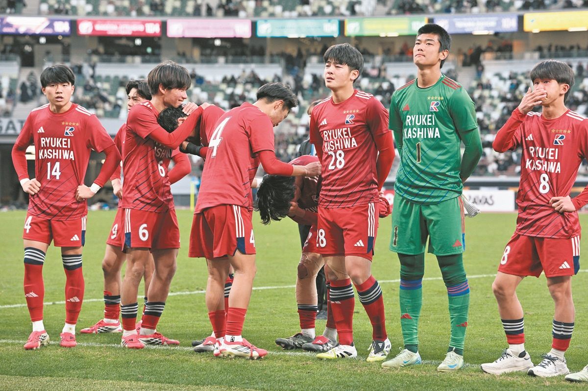 背負った「流経の10番」…安藤晃希選手、悔しさ抱えプロへ 流通経大柏