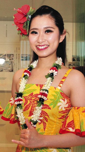 福島・いわきの「ハワイアンズ」 府中出身のフラガール・小林美穂さん