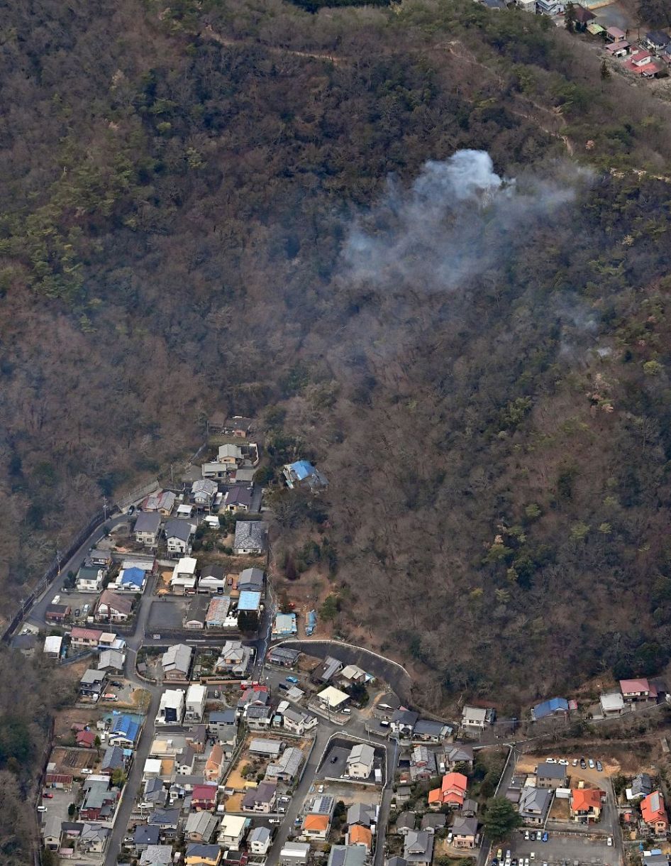 栃木県足利市の山林火災 延焼面積は106ヘクタールに拡大：東京新聞