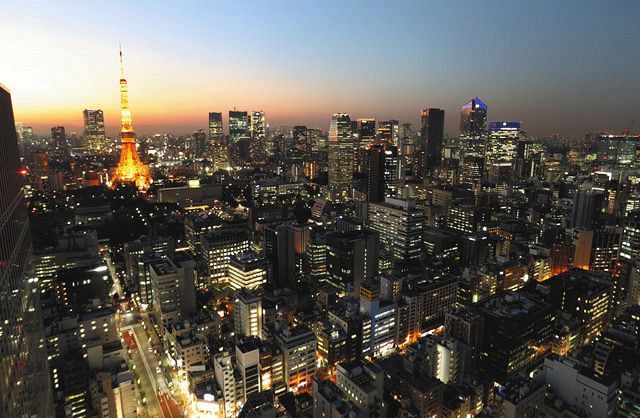 世界貿易センタービルの展望台「シーサイド・トップ」からの眺望。左は東京タワー