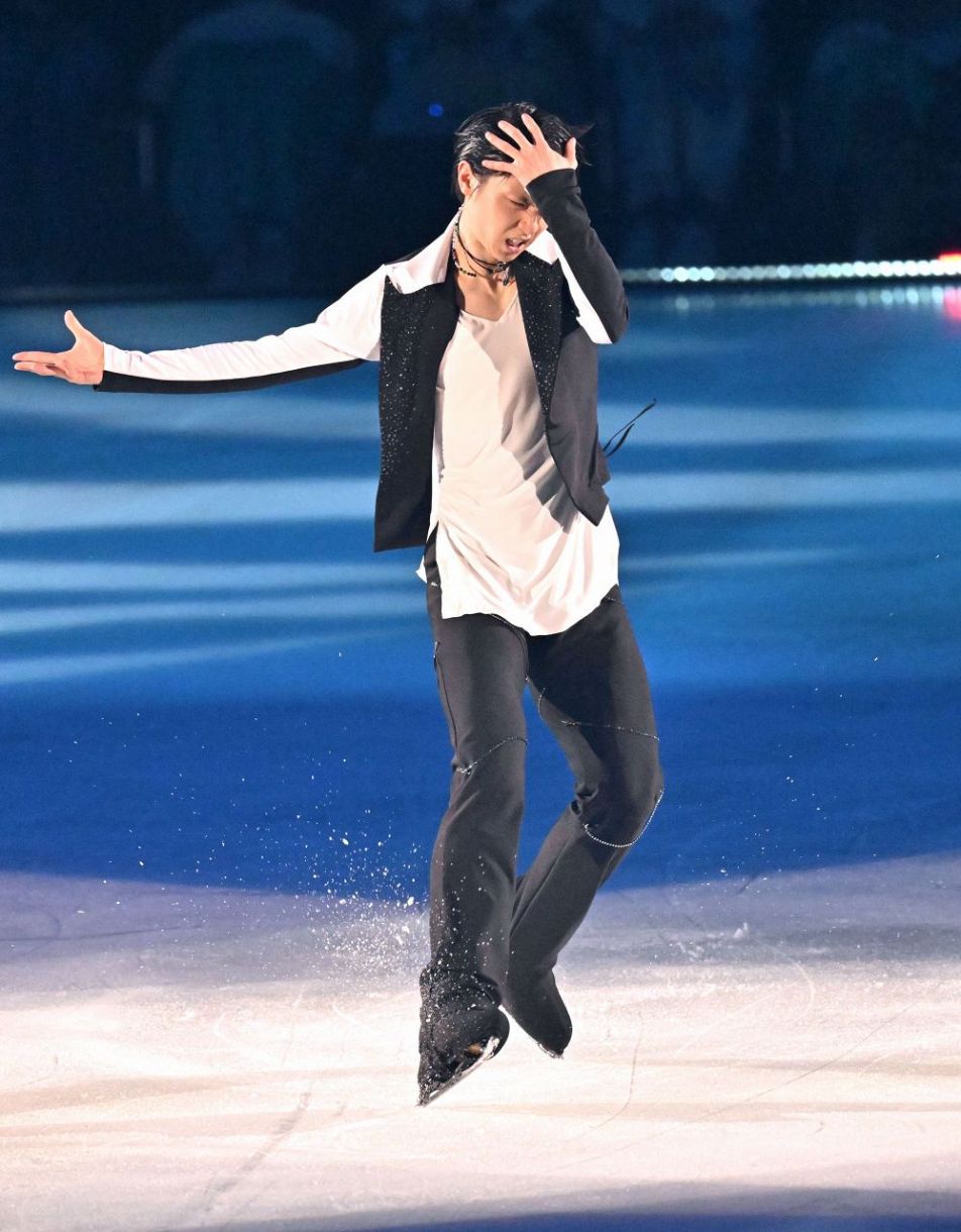 アイスショーで舞う羽生結弦さん：東京新聞 TOKYO Web