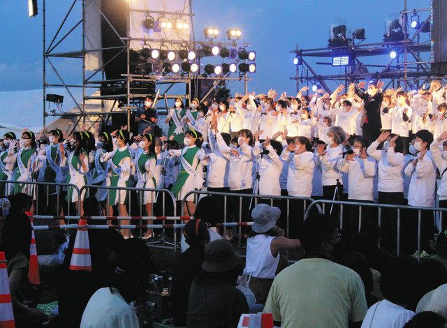 横浜港 3年ぶり歌声響く 開港祭 屋台楽しみ フィナーレは花火 東京新聞 Tokyo Web 戸塚区 戸塚区民ニュース