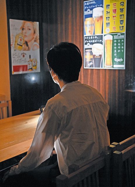 緊急事態宣言下の飲食店の現状について話す居酒屋を経営する男性。４、５月分の協力金の一部がまだ支払われていないという＝東京都内で