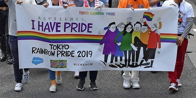 性的少数者への理解を広げようとパレードが行われた「東京レインボープライド２０１９」