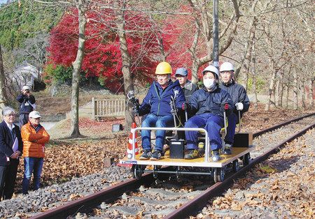 信越線・横川－軽井沢間復活へＧＯ 観光目玉に電動カート：東京新聞