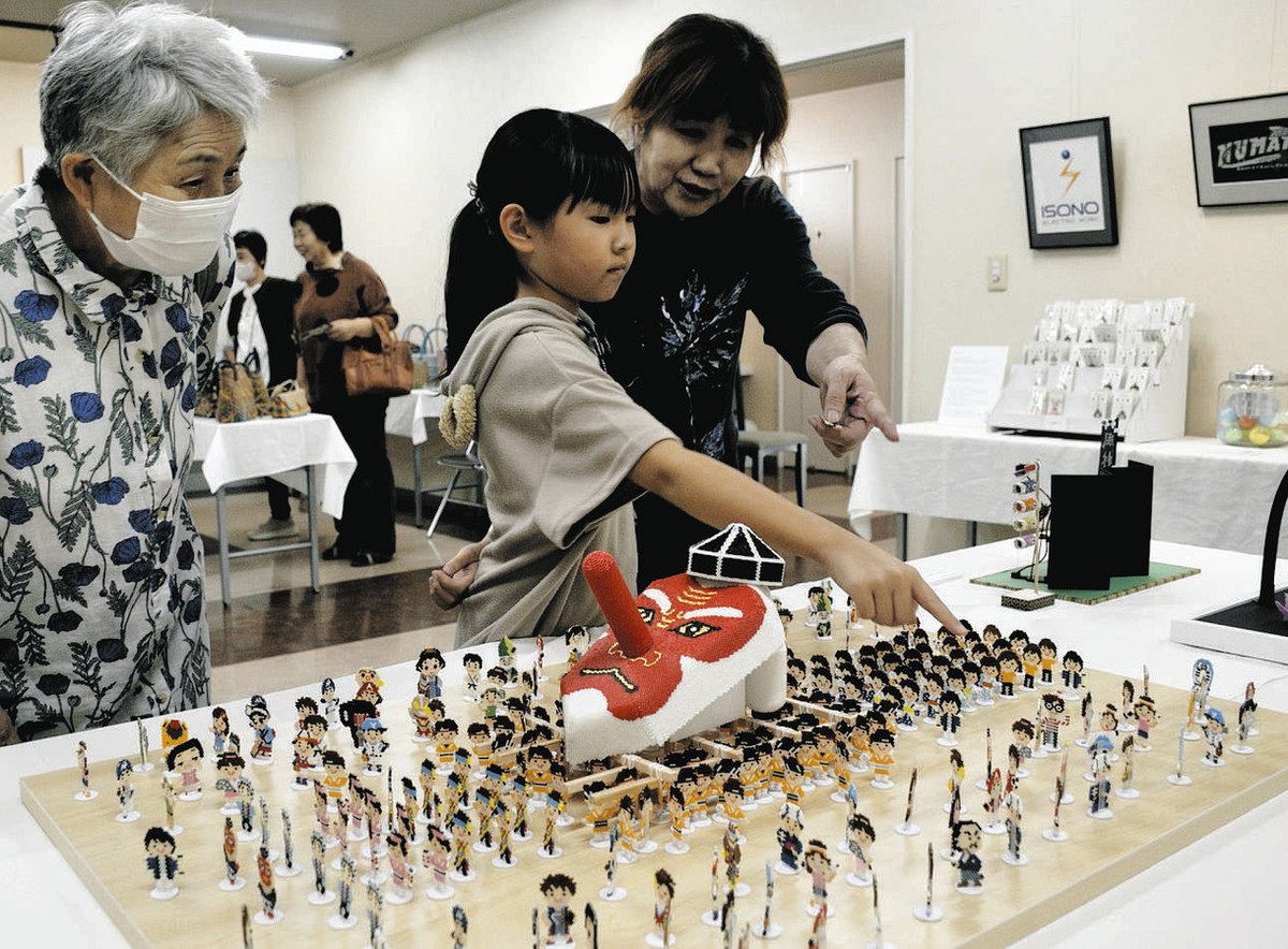 沼田市でアクセサリー、バッグなど ハンドメイド作品ずらり ジオラマ風 