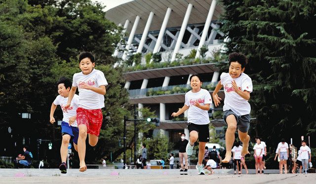 集いの杜 秋空の下 走る 走る 走る 東京新聞 Tokyo Web