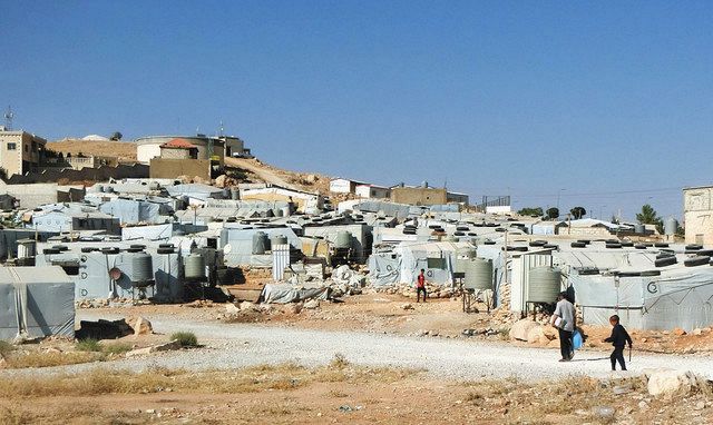 内戦10年超えたシリア難民 公的サービス受けられず無戸籍の子も 隣国レバノンに150万人 大半が不法滞在状態に 東京新聞 Tokyo Web 内戦10年超えたシリア難民 公的サービス受けられず無戸籍の子も 隣国レバノンに150万人 大半が不法滞在状態に 東京新聞 Tokyo Web