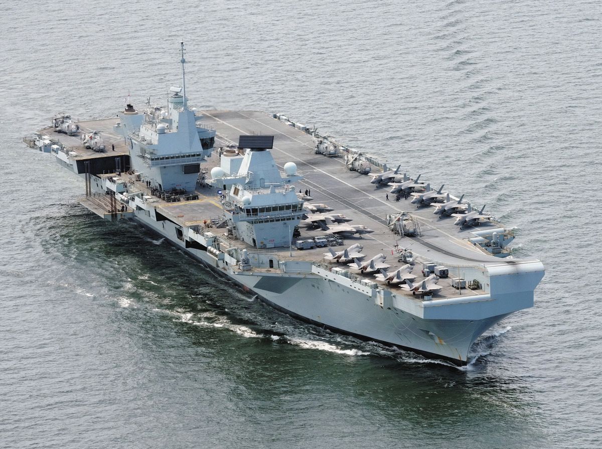 缶*)様 イギリス海軍　プリンス　オブ　ウェールズ　アメリカ海軍　スプリングフィ イギリス空母が東京に寄港 最新鋭「プリンス・オブ・ウェールズ