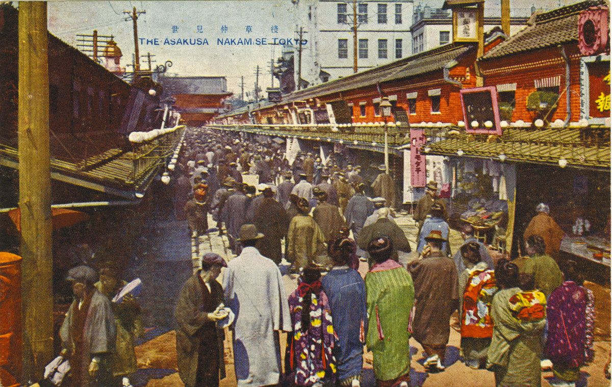 浅草・仲見世の140年を回顧 交差点に写真や絵はがき れんが時代も伝える：東京新聞デジタル