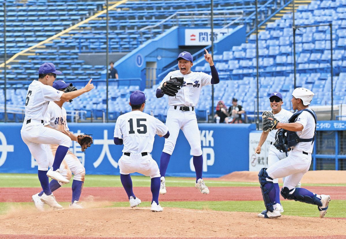 関東一、重圧越え3連覇 二松学舎大付 追撃及ばず〈高校野球・東東京