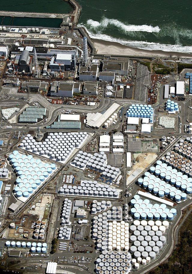 福島第一原発の処理水タンク＝2021年4月撮影