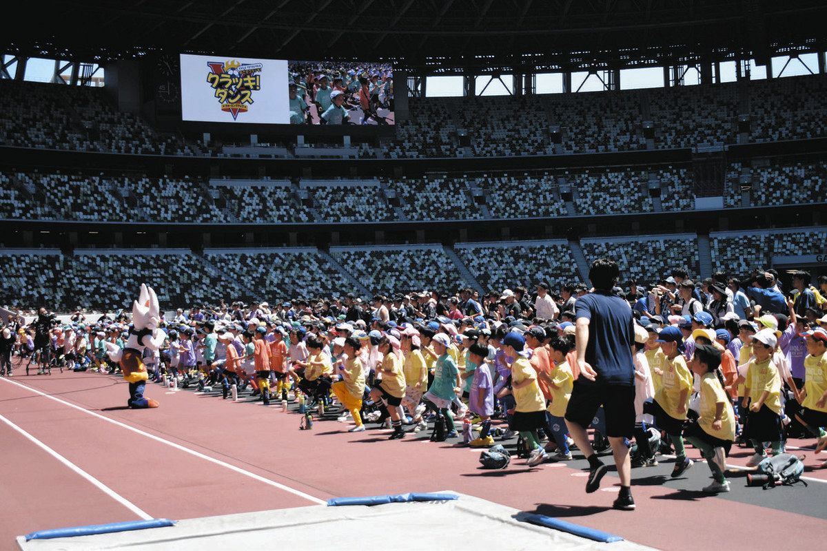 ユニクロフェス 国立で2034人が躍動 内田篤人さん、川澄奈穂美