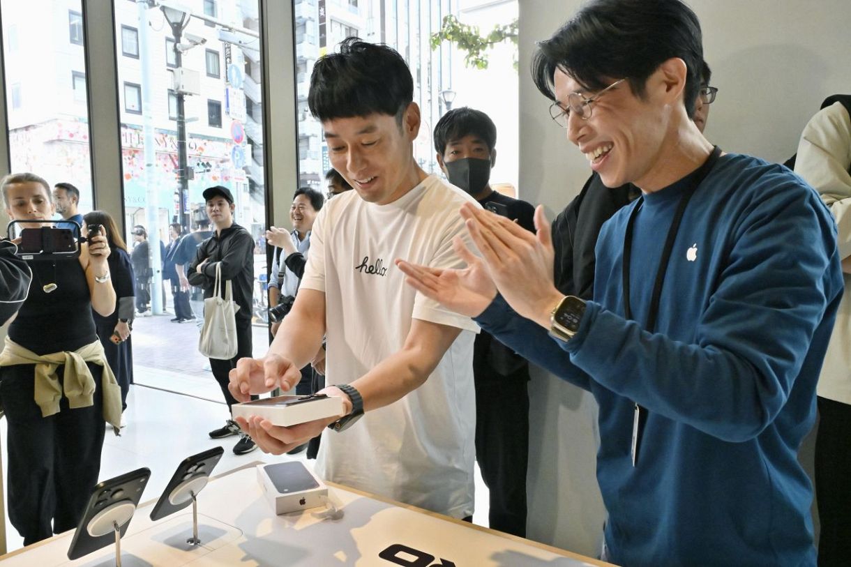 iPhone18プロを発売 アップル、21万9800円から：東京