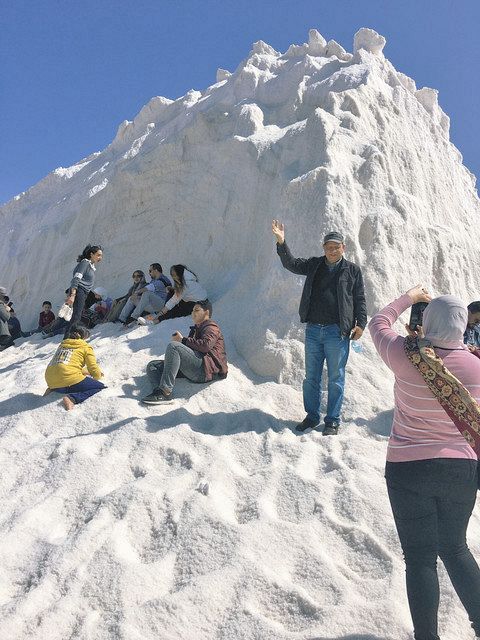 エジプトに巨大な 雪山 が出現 コロナ禍で人気スポットに 本物は見たことないけど 東京新聞 Tokyo Web