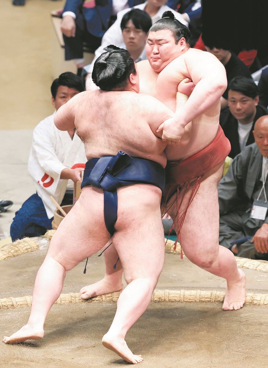 豪ノ山「攻めて攻めて」懐深い熱海富士を押し出し 念願の新三役へ
