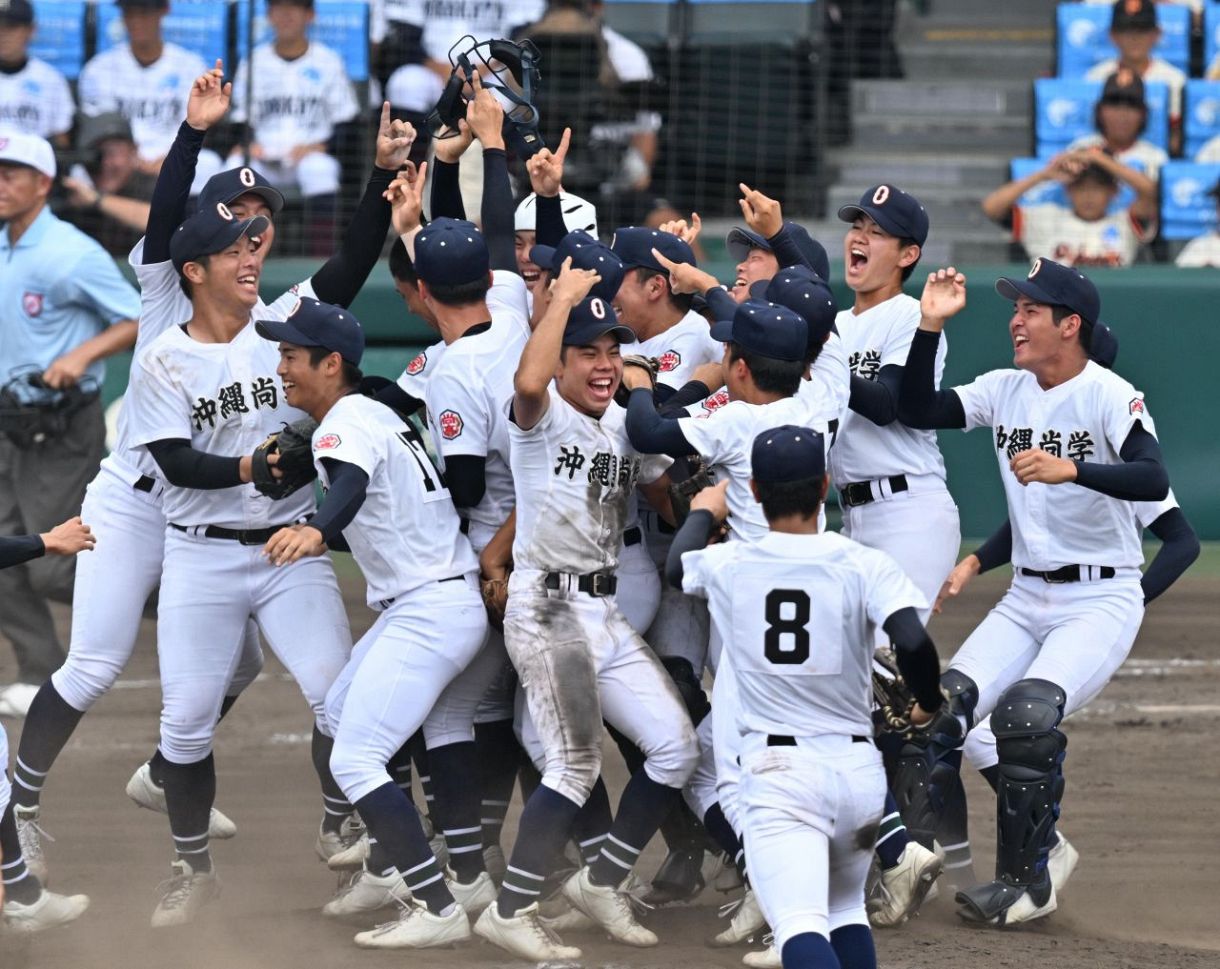 高校野球 沖縄尚学が逆転勝ちで初優勝：東京新聞デジタル