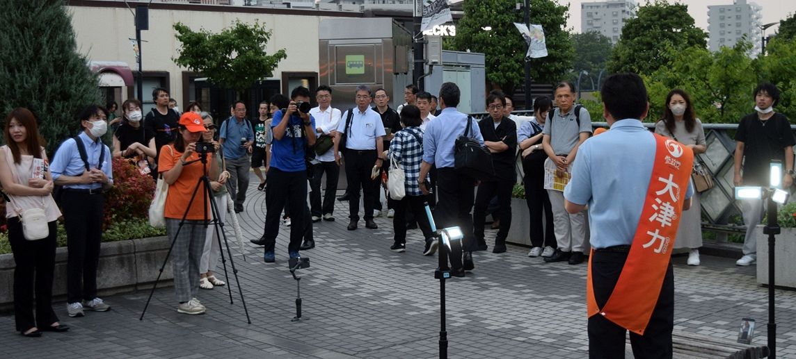 東京新聞のニュース記事「参政党の演説会場で聞いてみた「外国人問題の根拠は何ですか？」 クルド人ヘイトに揺れる埼玉・川口」の画像