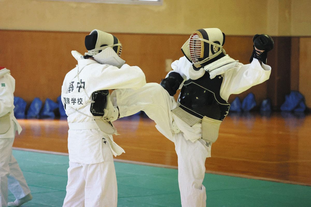突撃イバラキ＞30代記者が県警察学校体験入校 ハードな訓練「タフさ