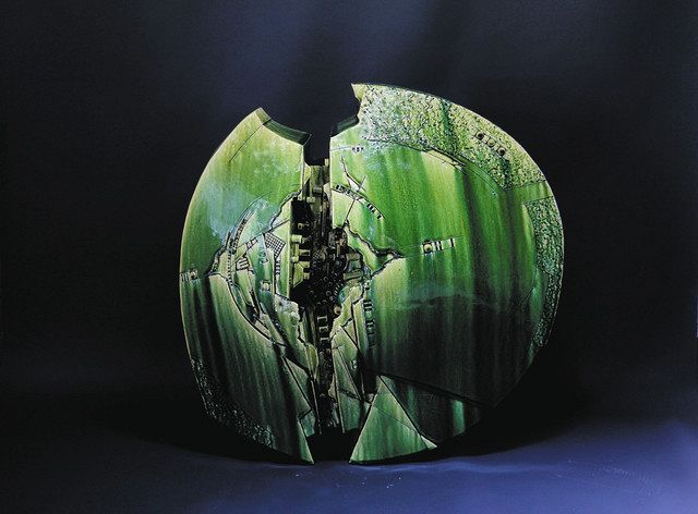 遅咲きの陶芸家 切磋琢磨 富士宮・小割哲也さん、昨年の日展で特選