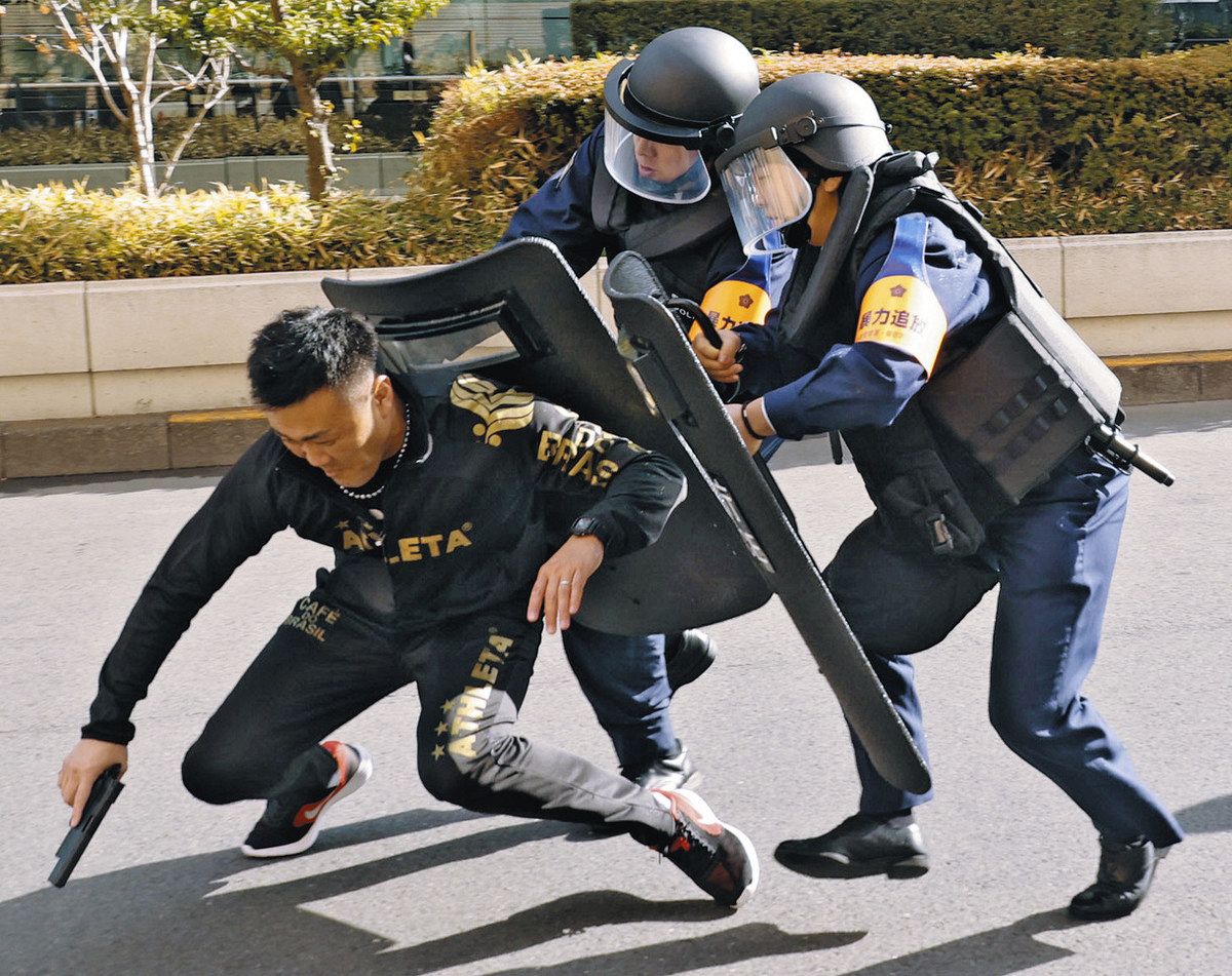 新宿署が強盗犯想定で対応確認 署員ら30人が訓練参加：東京新聞 TOKYO Web