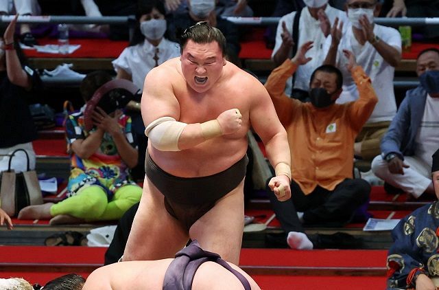 帰国寸前に「拾われて」入門、そして大横綱へ 大鵬の言葉を胸に飾った