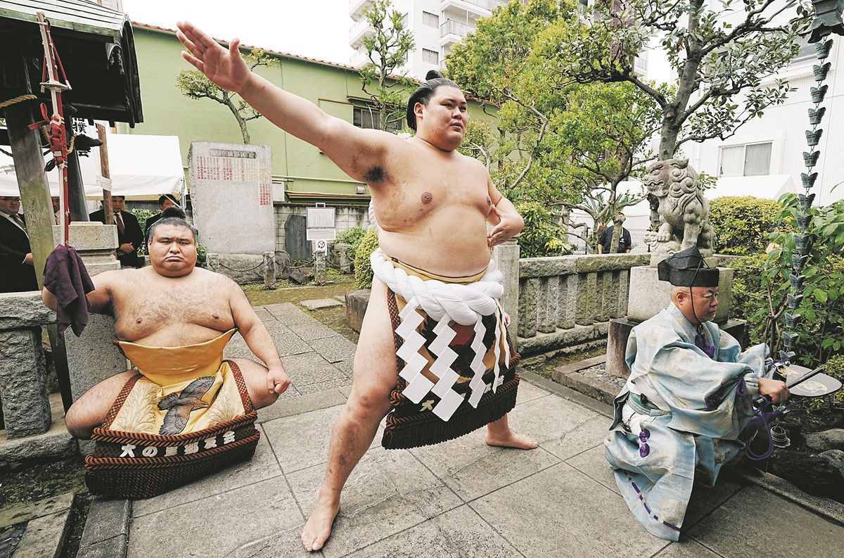 【ナリトラ専用】根付　相撲の取り組(大型)　外4点 ナリトラ専用】根付 相撲の取り組(大型) 外4点