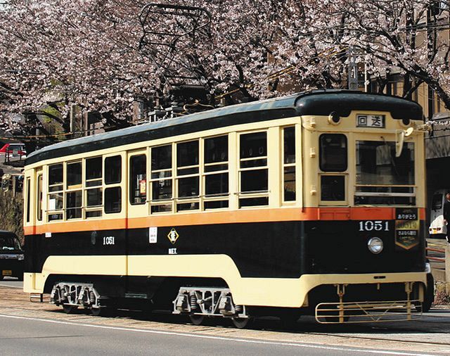 長崎電気軌道の路面電車（２０１９年撮影）