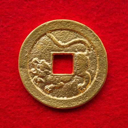 幕末鋳造「水戸虎銭」復刻 ふるさと納税に純金と銀製：東京新聞デジタル