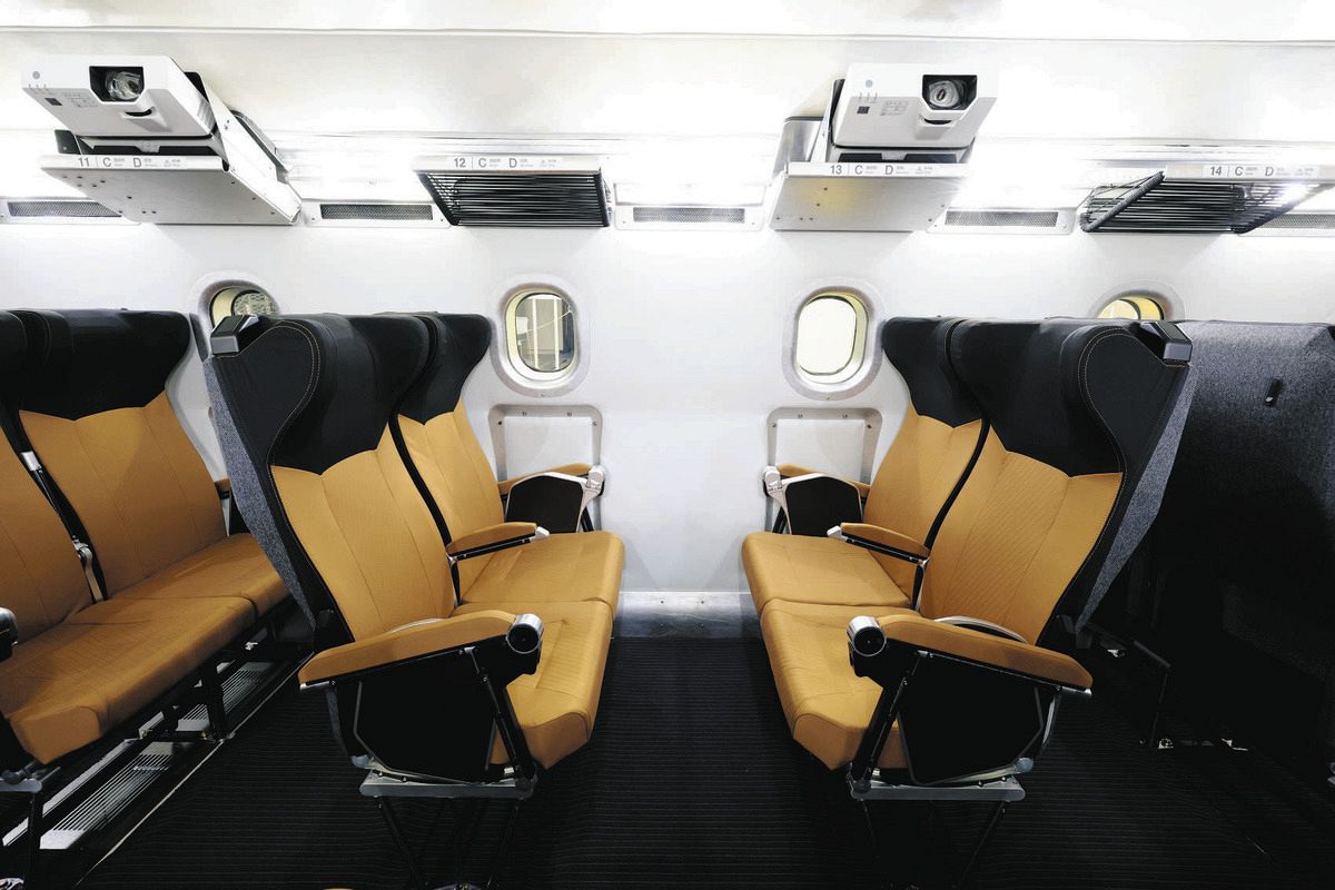 リニアの座席は「倒せない背もたれ」に 狙いは？快適さは？ 開発中の