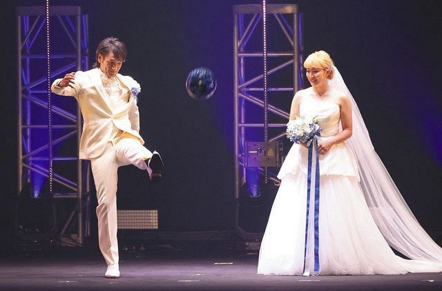 舞台でサプライズ！丸山桂里奈と本並健治さん結婚 サッカー元男女代表：東京新聞 TOKYO Web
