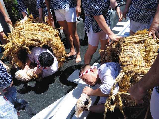 雨を求めて龍を招く道行（２０２２年撮影、大田区教育委員会提供）