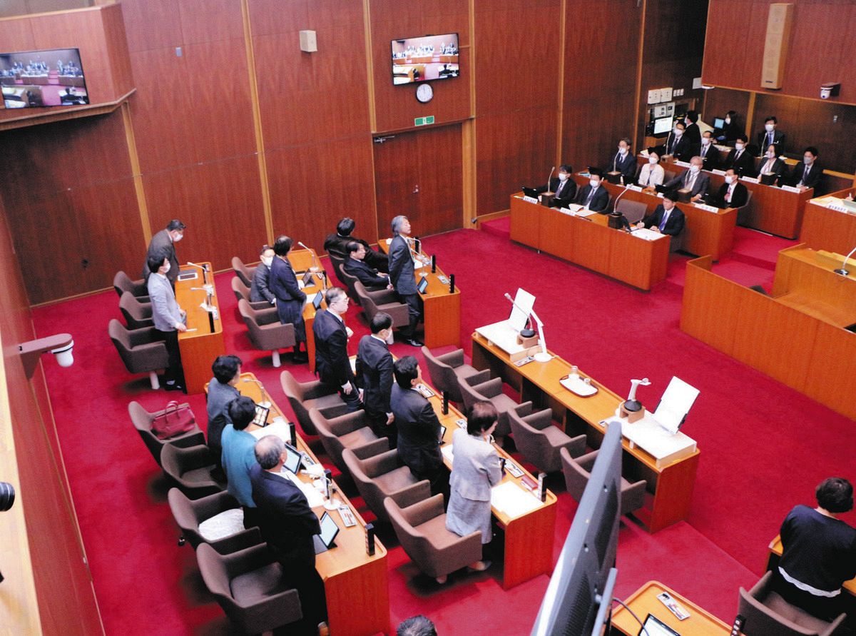 市議会本会議でエリザベス・アルオリウォ・オブエザさんの在留特別許可を求める意見書が賛成多数で採択された