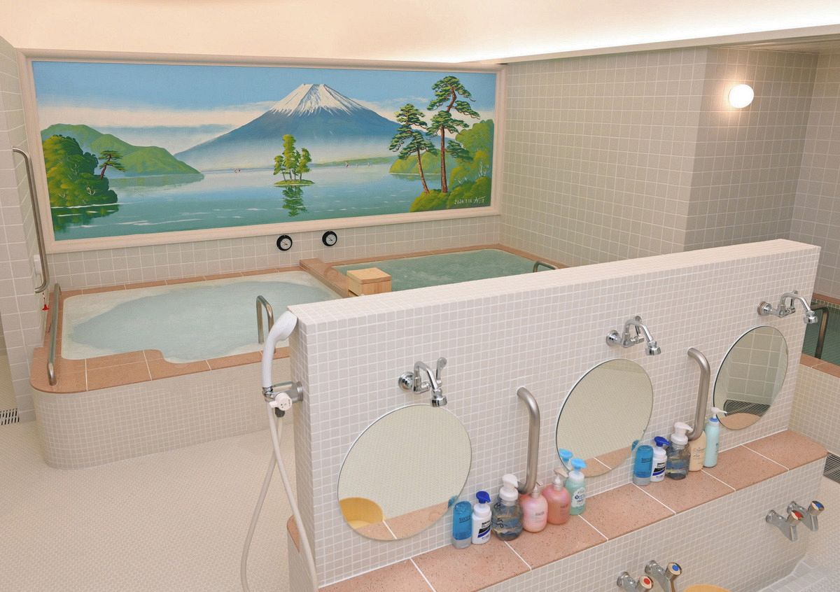 「ハラカド」の小杉湯原宿の浴室＝9日、東京都渋谷区で