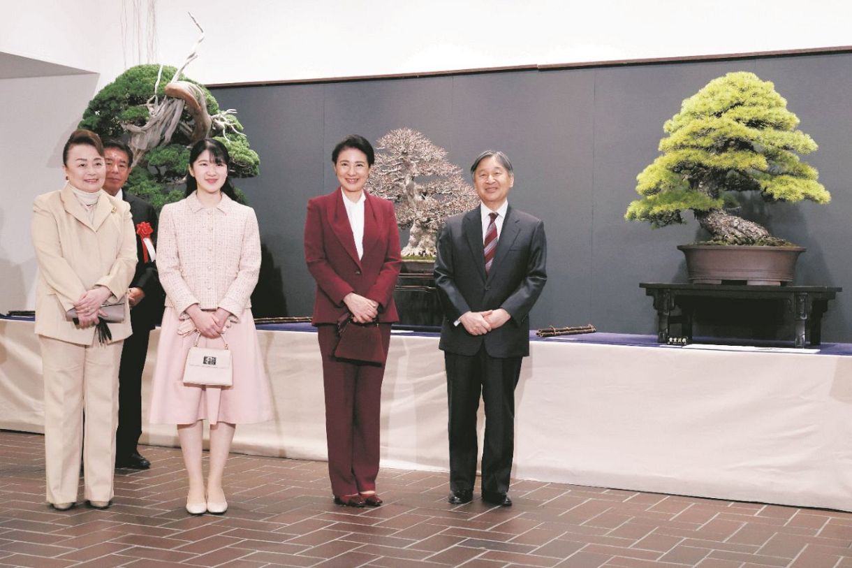 盆栽好きの天皇陛下、中学時代には「じい」と呼ばれたほど… ご一家で